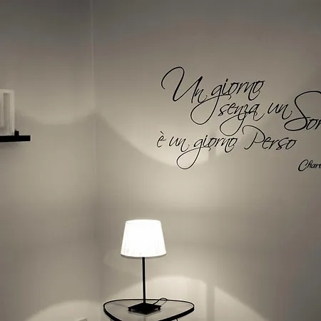 Chaplin Couette-café Favara